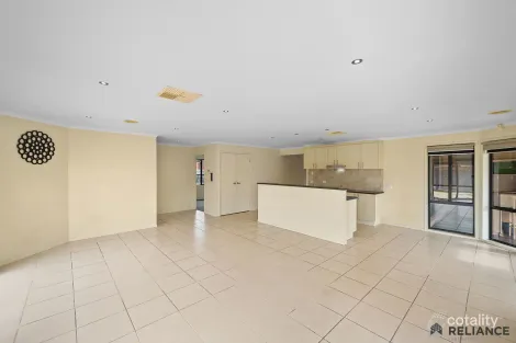 Property photo of 69 Dalray Crescent Kurunjang VIC 3337