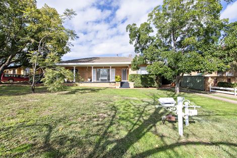 Property photo of 31 Banksia Crescent Dubbo NSW 2830