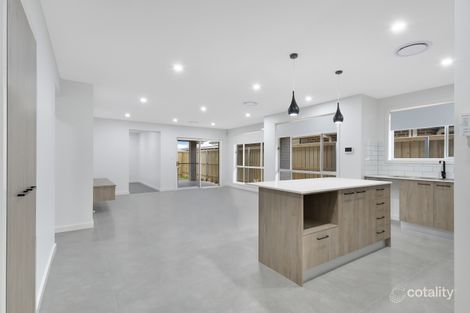 Property photo of 54 Silvester Way Gledswood Hills NSW 2557