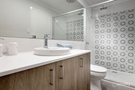 2242 Beautiful Rd, Banksia Grove, WA 6031