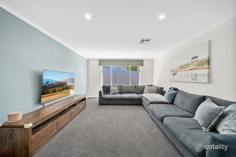 Property photo of 36 Slim Dusty Circuit Moncrieff ACT 2914
