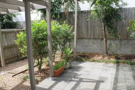 Property photo of 5/8 Eric Road Holland Park QLD 4121