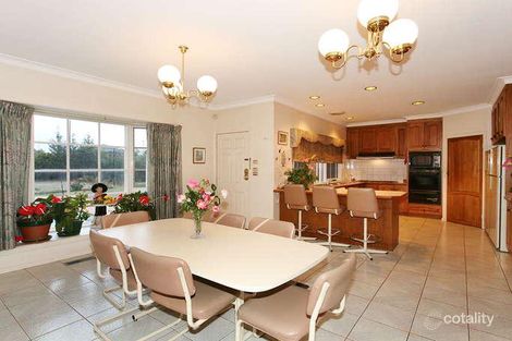 Property photo of 10 Jedburgh Place Greenvale VIC 3059