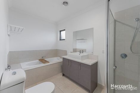 Property photo of 2/200 Haughton Road Oakleigh South VIC 3167