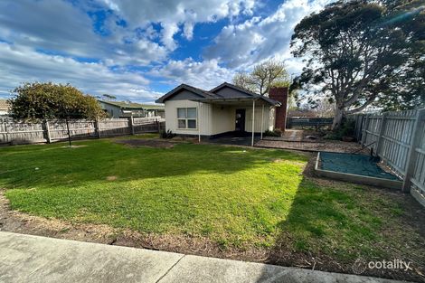 Property photo of 22 Fish Street Lakes Entrance VIC 3909