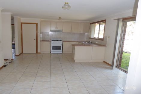 Property photo of 12 Rossi Close Pakenham VIC 3810