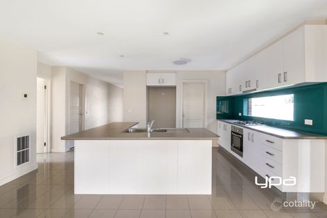 Property photo of 18 Wicket Street Sunbury VIC 3429