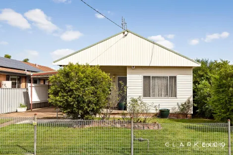 16 Lewis St, Greta, NSW 2334