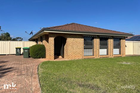 9 Wintaroo Cres, St Helens Park, NSW 2560