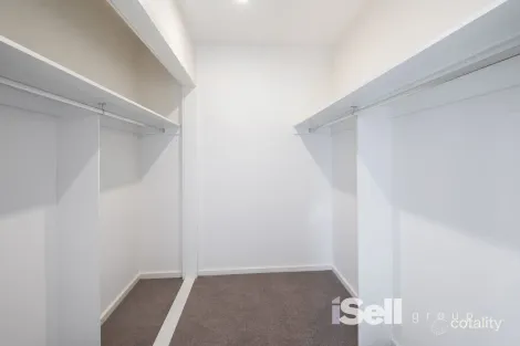 Property photo of 10 Azure Crescent Keysborough VIC 3173