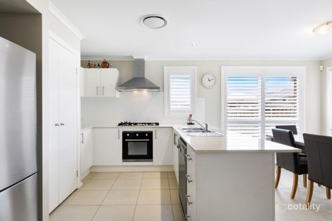 Property photo of 21 Sandpiper Circuit Aberglasslyn NSW 2320