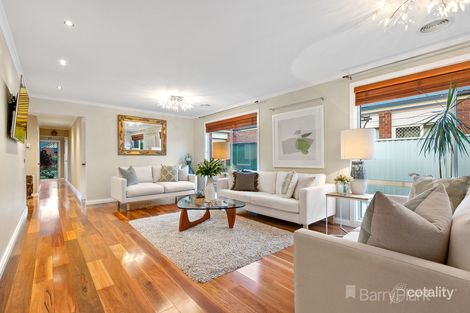 Property photo of 9 Mitchell Close Pakenham VIC 3810