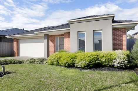54 Evesham St, Cranbourne North, VIC 3977