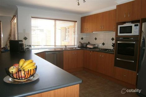 Property photo of 35 Trentham Way Langwarrin VIC 3910