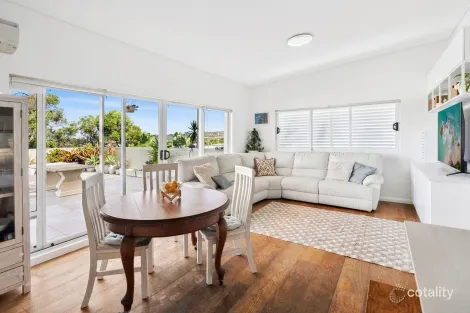 Property photo of 13/7-9 Shackel Avenue Brookvale NSW 2100