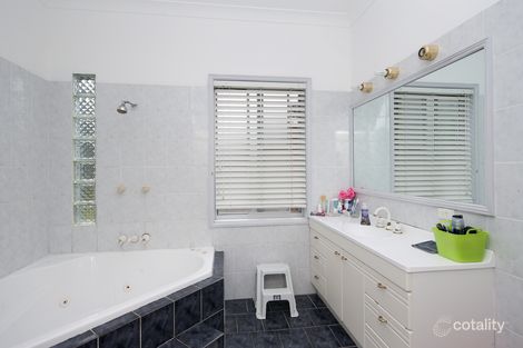 Property photo of 30 Elvidge Crescent Kotara South NSW 2289