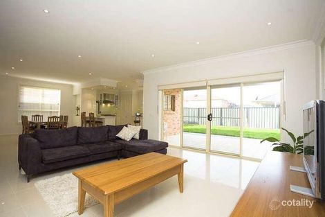 Property photo of 28 Lakewood Boulevard Cairnlea VIC 3023