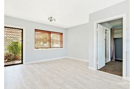 Property photo of 2/243 Old Cleveland Road Coorparoo QLD 4151