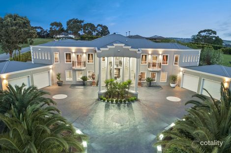 Property photo of 15-16 Wiringa Close Narre Warren North VIC 3804