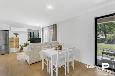 Property photo of 71 Greentree Crescent Forest Lake QLD 4078