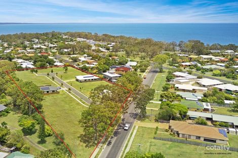 Property photo of 3 Sanctuary Point Close Point Vernon QLD 4655