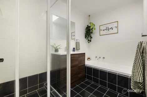 Property photo of 45 Tenison-Woods Circuit Bonython ACT 2905