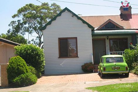 11 Clyde St, Croydon Park, NSW 2133