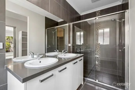 Property photo of 13 Kelpie Boulevard Curlewis VIC 3222