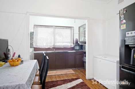 Property photo of 94 Mitchell Street Carramar NSW 2163
