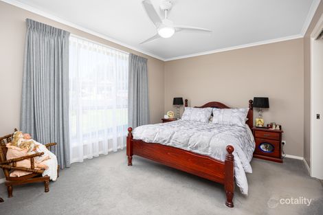 Property photo of 12 Kavanagh Circuit Temora NSW 2666