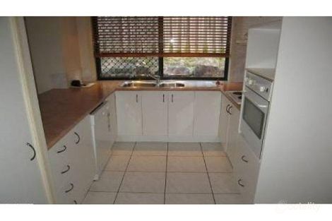 Property photo of 2/114 Greenacre Drive Parkwood QLD 4214