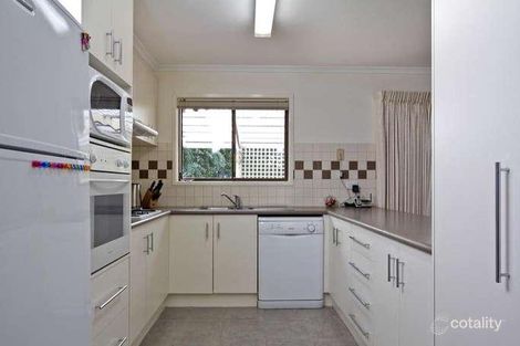 Property photo of 2/50 Putnam Avenue Strathdale VIC 3550