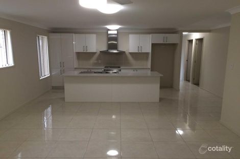 Property photo of 30 Leabrook Place Pimpama QLD 4209