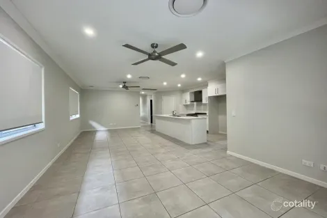 38 Mazeppa St, South Ripley, QLD 4306