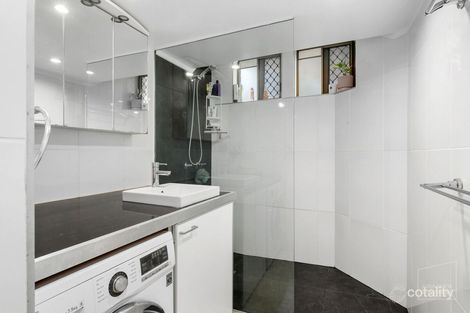 Property photo of 2/35 Lower Gay Terrace Caloundra QLD 4551