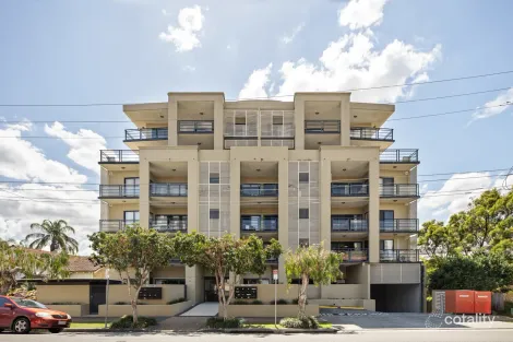 10/11 Grosvenor Rd, Indooroopilly, QLD 4068