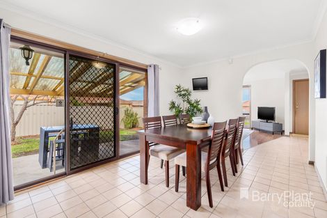 Property photo of 1/25 Pickworth Drive Mill Park VIC 3082