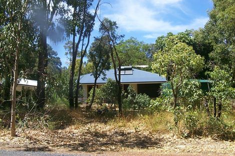 6 Ridge Rd, Glen Forrest, WA 6071