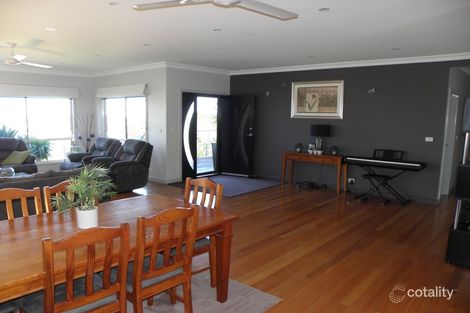 Property photo of 44 Capes Road Lakes Entrance VIC 3909