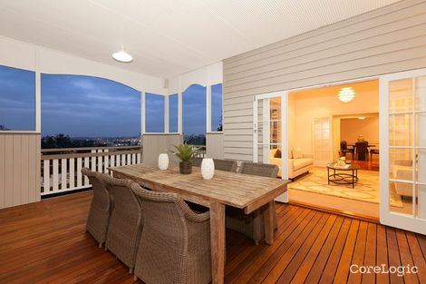11 WATSON ST, NEWMARKET, QLD 4051