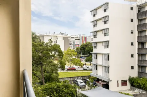 Property photo of 10/11 Grosvenor Road Indooroopilly QLD 4068
