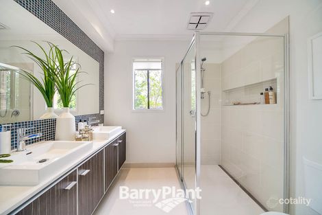 Property photo of 20 Grandvue Boulevard Pakenham VIC 3810
