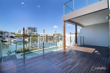 Property photo of 1/39 Compass Drive Biggera Waters QLD 4216