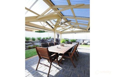 Property photo of 2 Hughes Court Craigburn Farm SA 5051