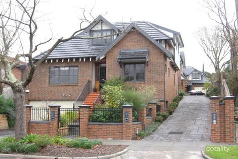 21 Somerset Rd, Glen Iris, VIC 3146