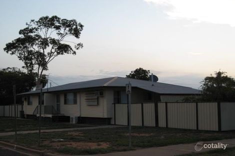 1 Oak St, Blackwater, QLD 4717