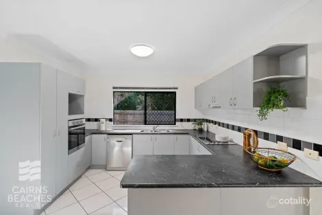 Property photo of 1 Macarthur Close Palm Cove QLD 4879