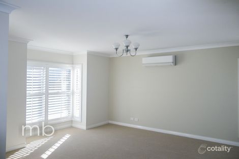 Property photo of 2/18 Whitney Place Orange NSW 2800