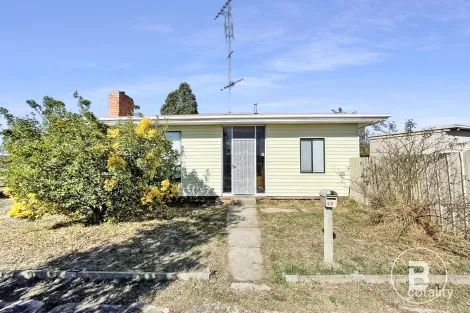 53 Wattle Ave, Wendouree, VIC 3355