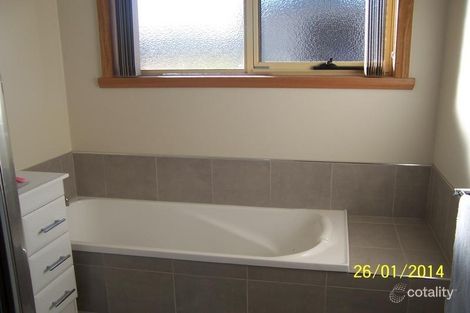 Property photo of 2 Lakeside Drive Acacia Hills TAS 7306